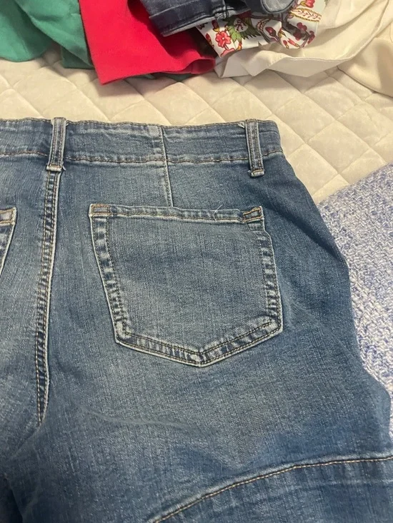 Maurices Blue Denim Patch-Pocket Shorts - Picture 5 of 6